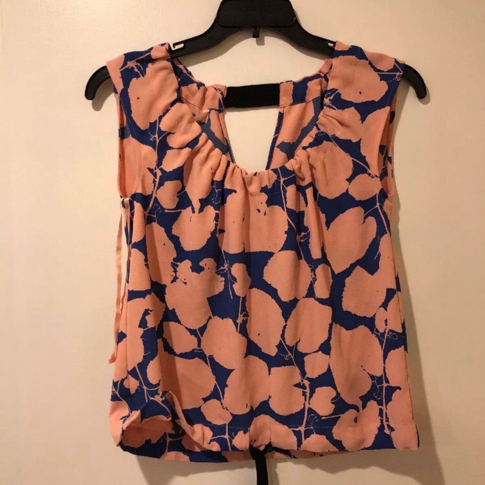 Rachel Rachel Roy Top XS with tie at the bottom